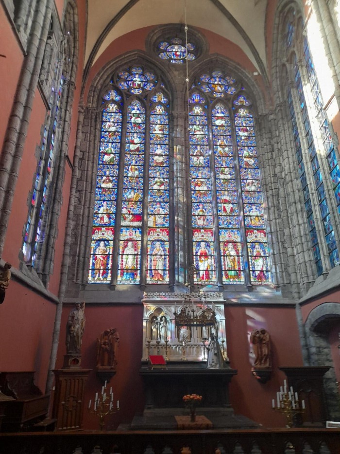 Kerk in Pamele glasraam  11 maart 2023